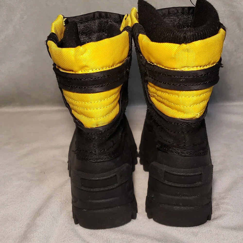 Waterproof Winter Snow Boots,black and yellow insulated Toddler snow boots.